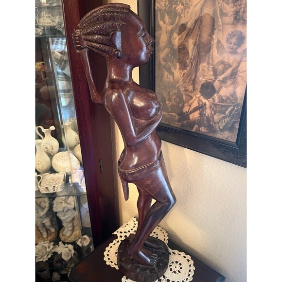 Vintage Hand Carved Wooden African Woman - Picture 11 of 12